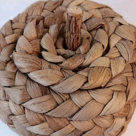 Woven Wicker Straw Jute Apples Or Miniature Pumpkins Natural Brown Set Of Three - Picture 3 of 6